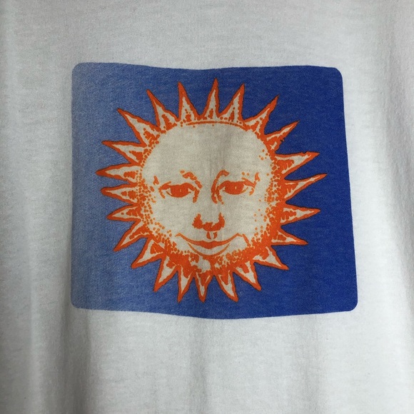 π Vintage π 1994 Avon Single Stitch Sun Tee - Picture 3 of 7